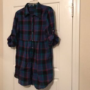 NY&Co multi-color button down tunic. Blue/Burg/grn